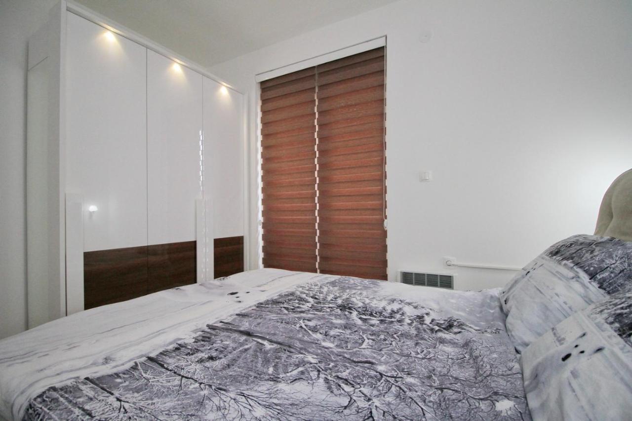 Almi Lux Apartman ซลาตีบอร์ ภายนอก รูปภาพ
