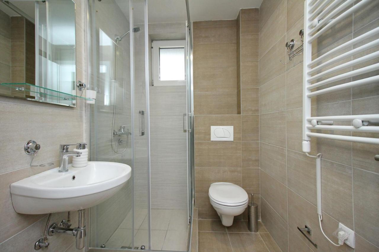 Almi Lux Apartman ซลาตีบอร์ ภายนอก รูปภาพ
