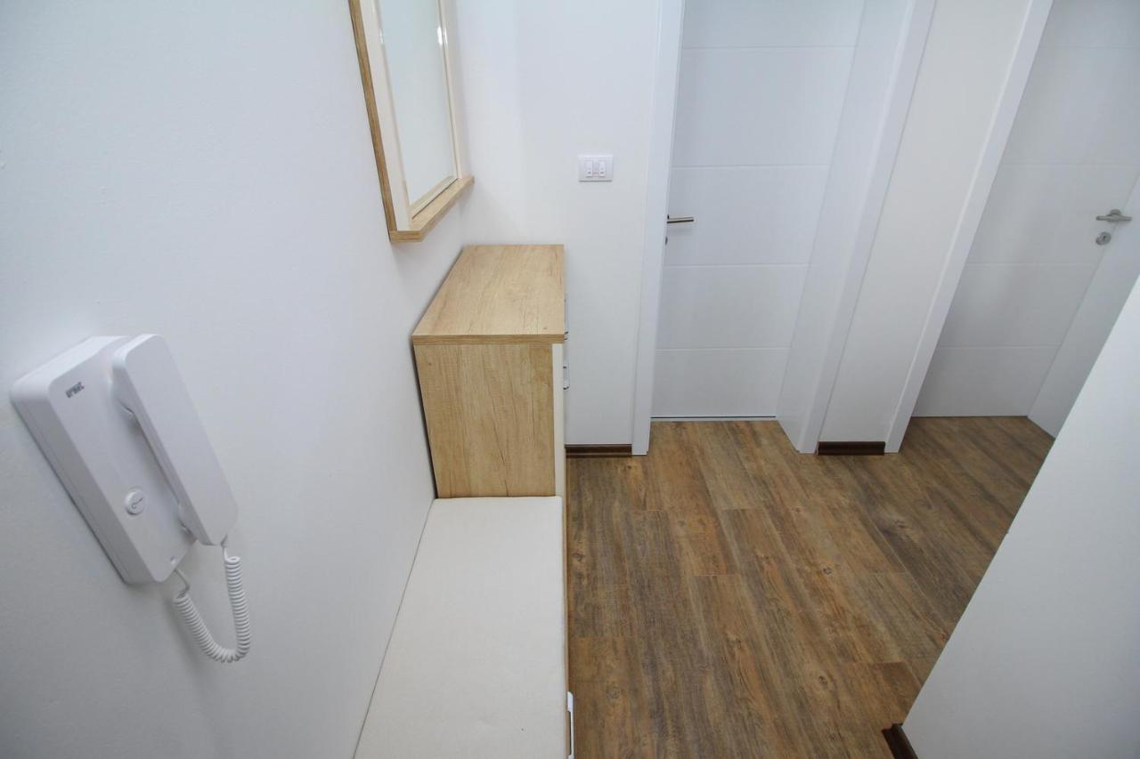 Almi Lux Apartman ซลาตีบอร์ ภายนอก รูปภาพ