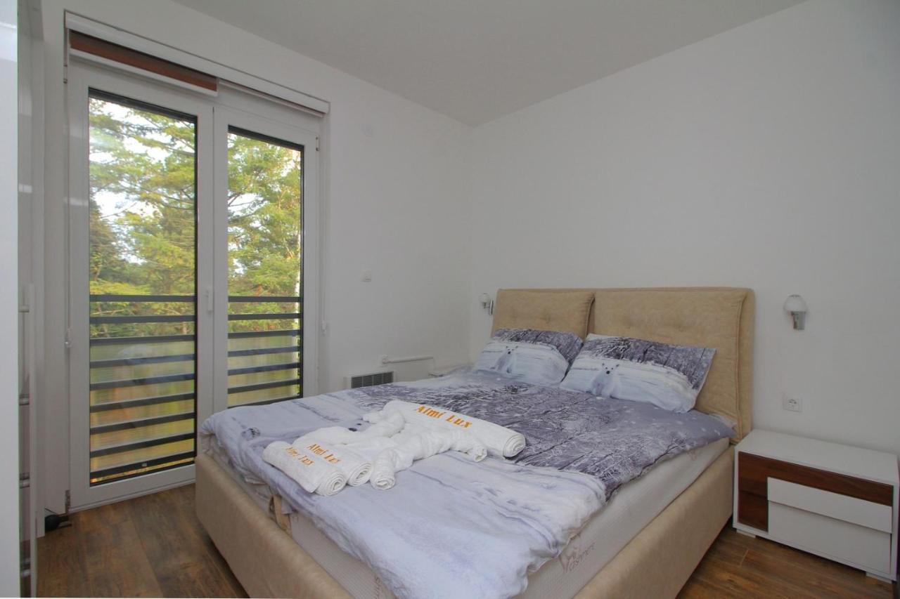 Almi Lux Apartman ซลาตีบอร์ ภายนอก รูปภาพ