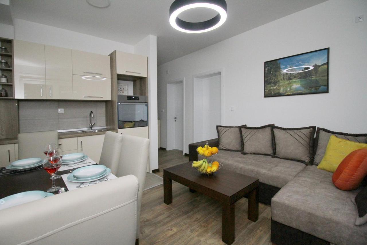 Almi Lux Apartman ซลาตีบอร์ ภายนอก รูปภาพ